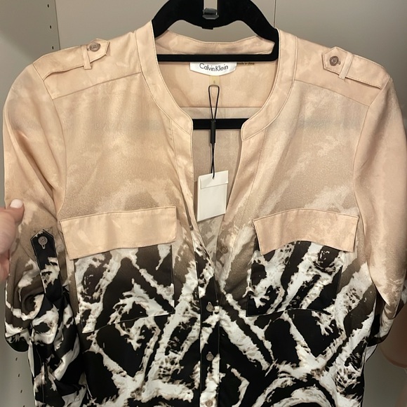 Calvin Klein button down - Picture 4 of 4